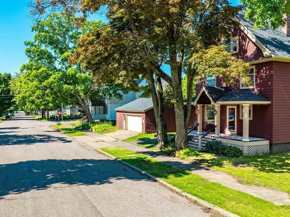 339 Pewabic St, Laurium, MI 49913