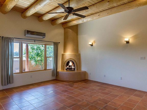 2nd image of 4 Antigua Ct
