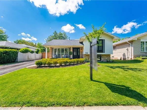 39 Culham St, Oakville, ON L6H 1G3