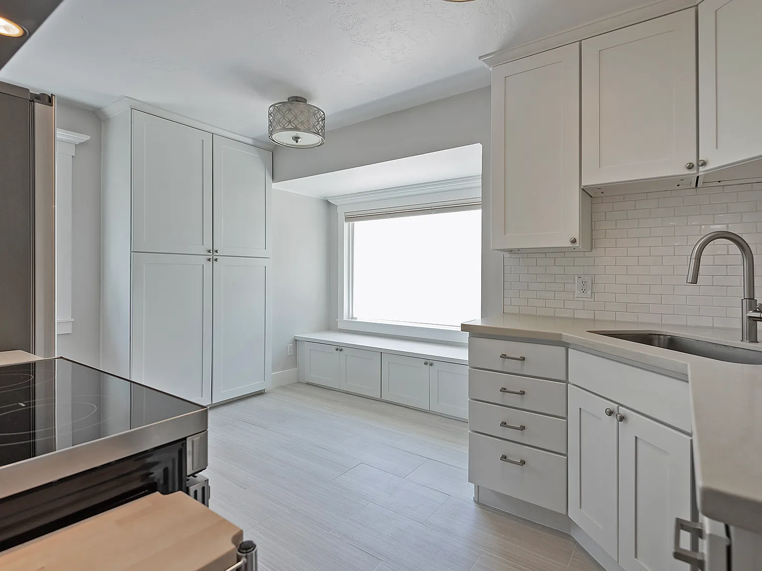 4 bed, 1688 sqft, $3,500 — Photo 3