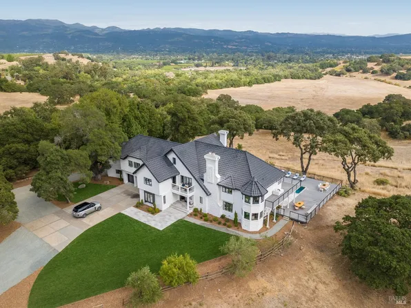 2980 White Alder, Sonoma, CA 95476