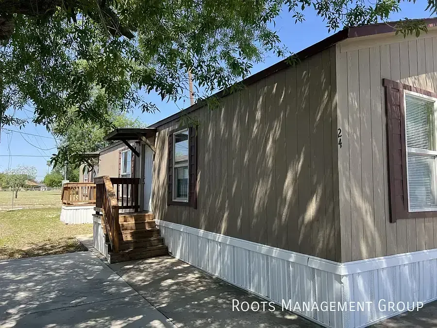 3 Bed 2 Bath Home Available for Lease at Shady Acres MH & RV Resort - Apply Now! — Photo 2
