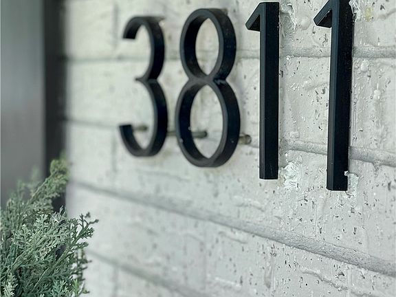 3rd image of 3811 Carter Creek Pkwy