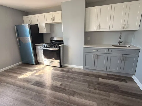 399 Cator Ave #2E, Jersey City, NJ 07305