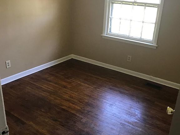 5th image of 2309 Vestal Ave