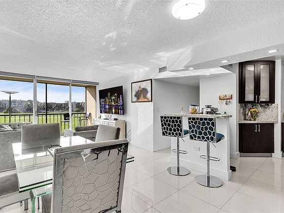 5th image of 8870 Fontainebleau Blvd APT 206