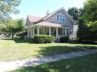 403 E Washington St, Winterset, IA 50273