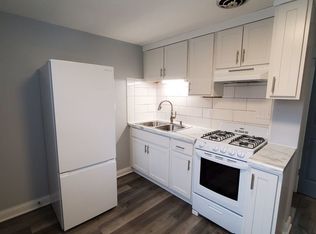 909 College Ave #6, Racine, WI 53403