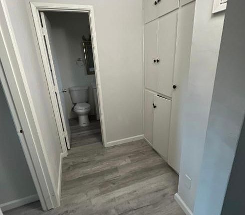5th image of 11460 Riverside Dr #21