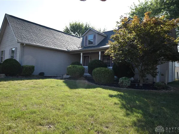 1500 Paradise Trl, Troy, OH 45373