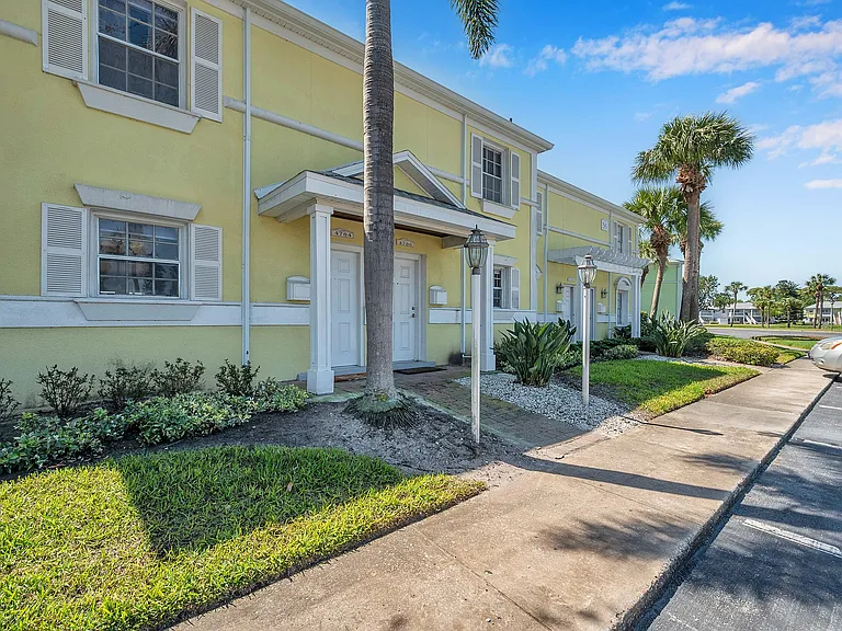 4784 Snook Dr SE — Photo 32