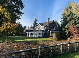 10885 Mandus Olson Rd NE, Bainbridge Island, WA 98110