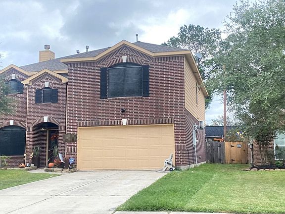 3rd image of 24714 Sandusky Dr