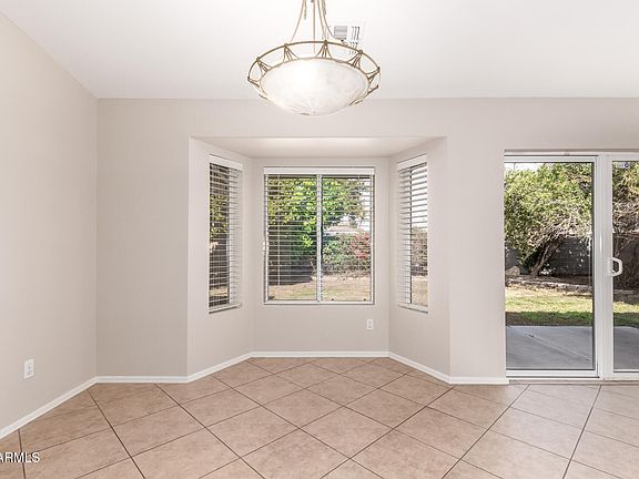 5th image of 3356 E ROSEMONTE Drive