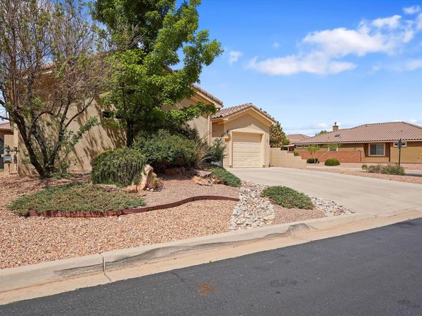 1047 Prairie Zinnia Dr, Bernalillo, NM 87004
