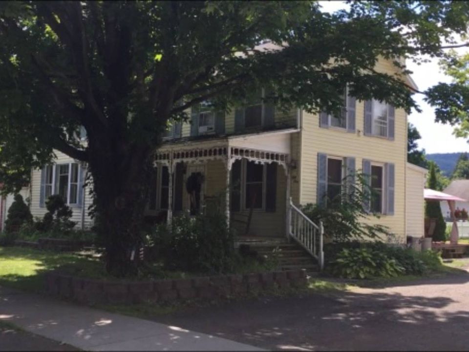 2nd image of 51 Elm St