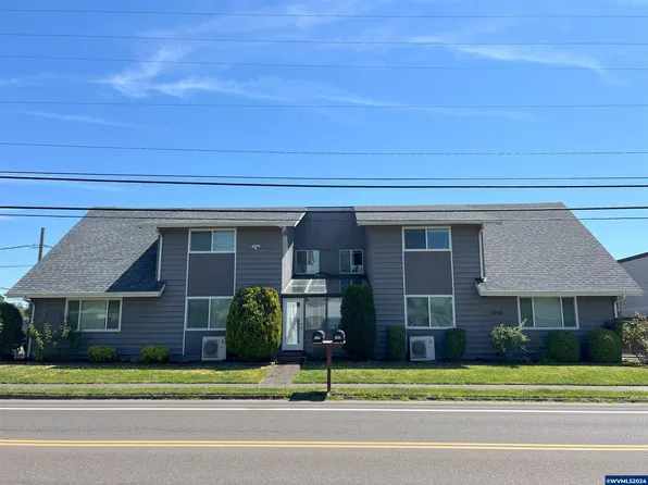 2205-2215 NW Highland Dr, Corvallis, OR 97330