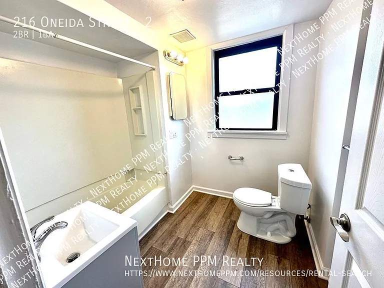 216 Oneida St #2 — Photo 35