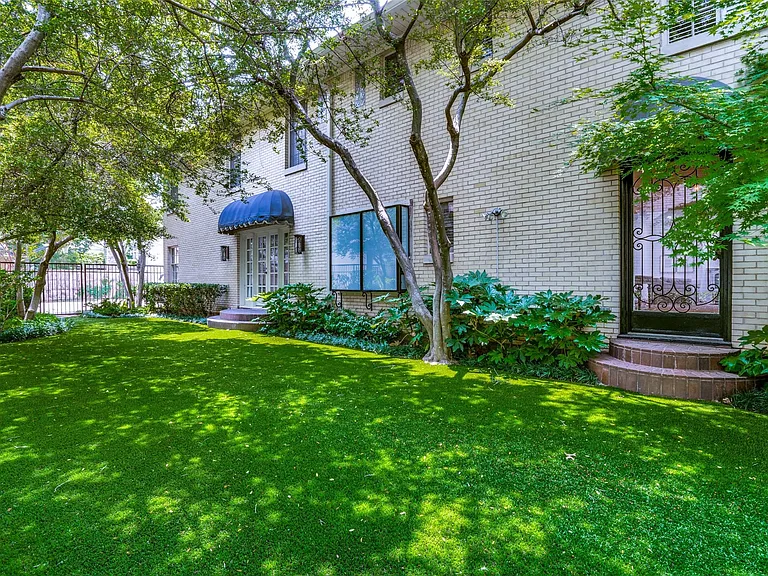 4309 University Blvd — Photo 29