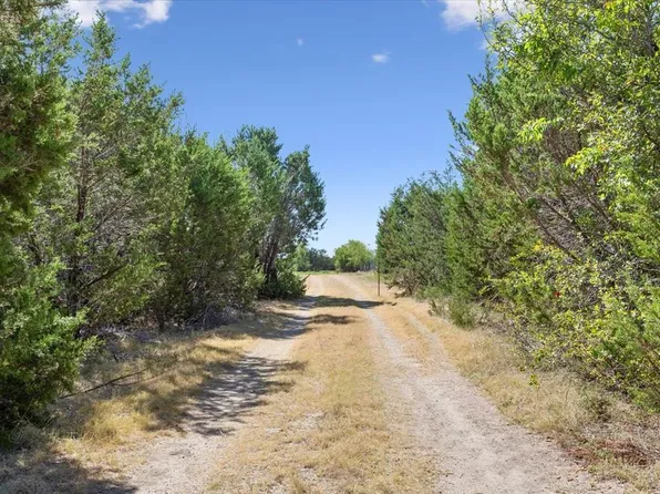 434 County Road 2410, Iredell, TX 76649