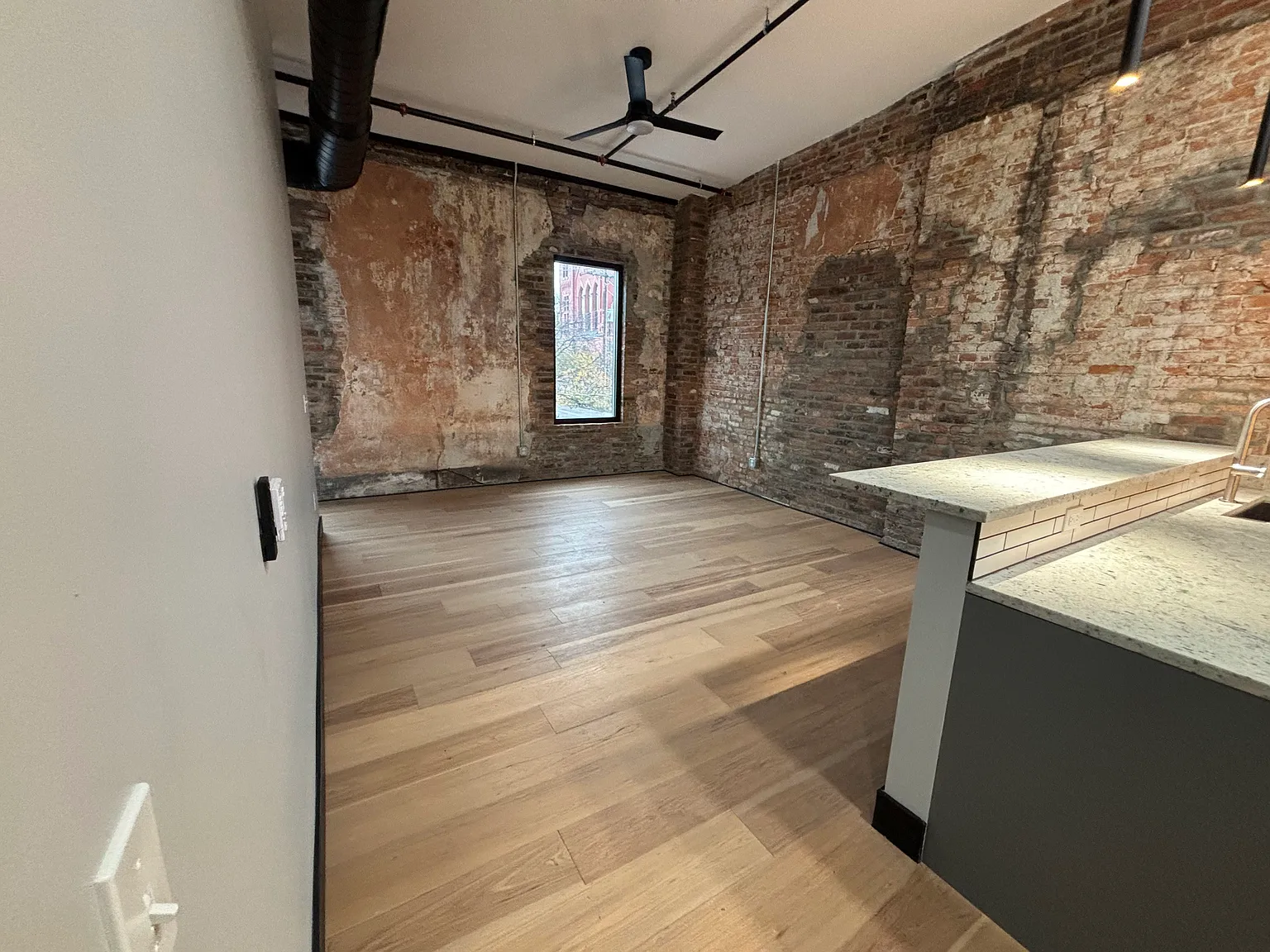 Entry View