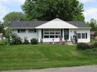 245 W Gossett St, Roseville, IL