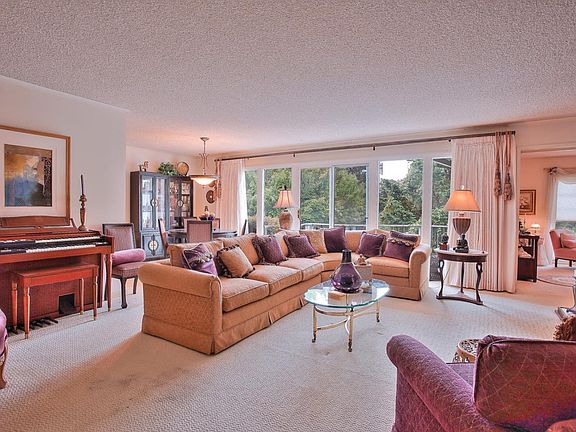 4th image of 43 Capay Cir