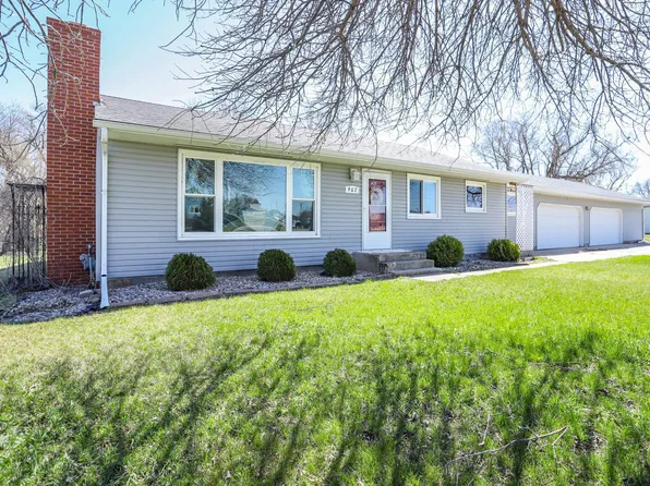 907 N Broadway, Pelican Rapids, MN 56572
