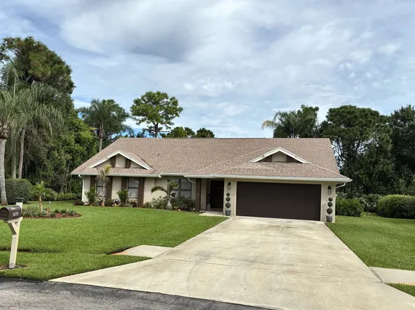 1873 SW Hunters Club Way, Palm City, FL 34990