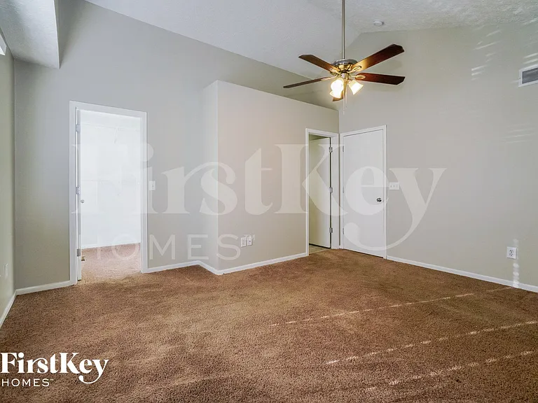 469 Furman St — Photo 10