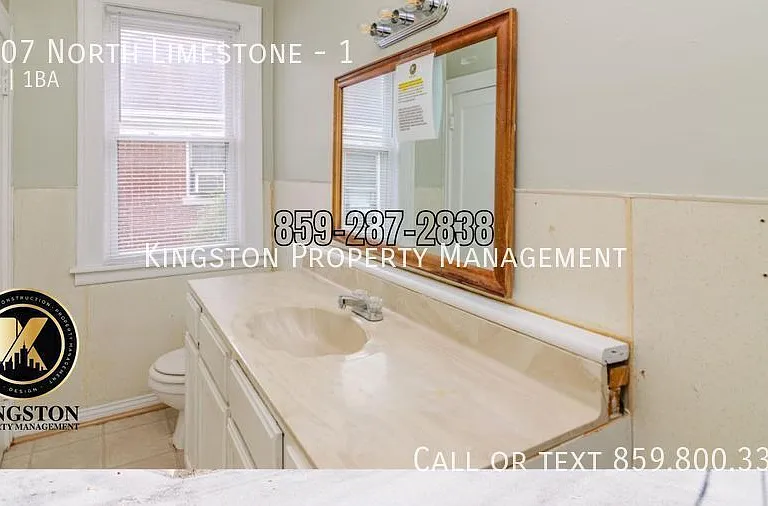 1207 N Limestone #1 — Photo 7