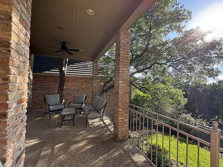131 Westcourt Ln — Photo 49