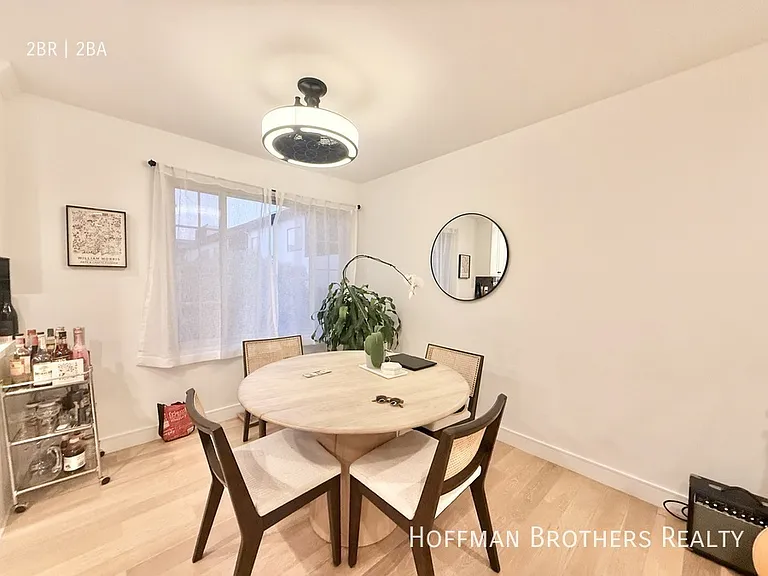 320 N Crescent Dr #8 — Photo 6