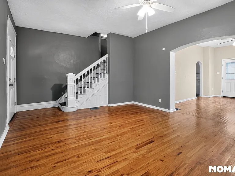 1117 Chartiers Ave — Photo 9