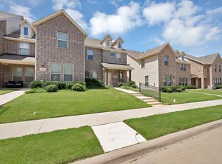 422 Milverton Dr, Crowley, TX 76036