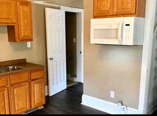 1657 S 68th St #1, Milwaukee, WI 53214