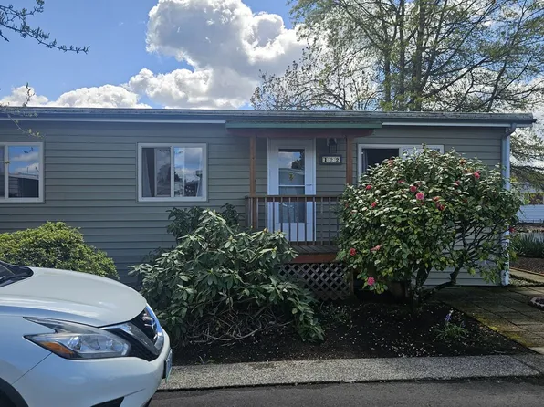 1800 Lakewood Ct, Eugene, OR 97402