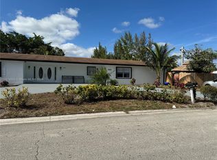 4027 Pot O Gold St, West Palm Beach, FL 33406