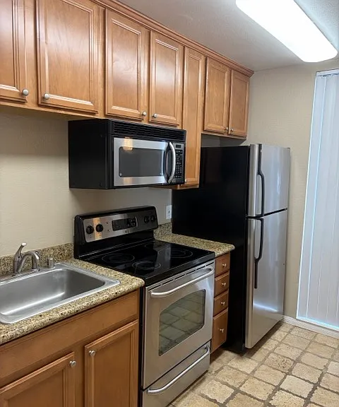 536 Woodside Oaks #1 — Photo 5