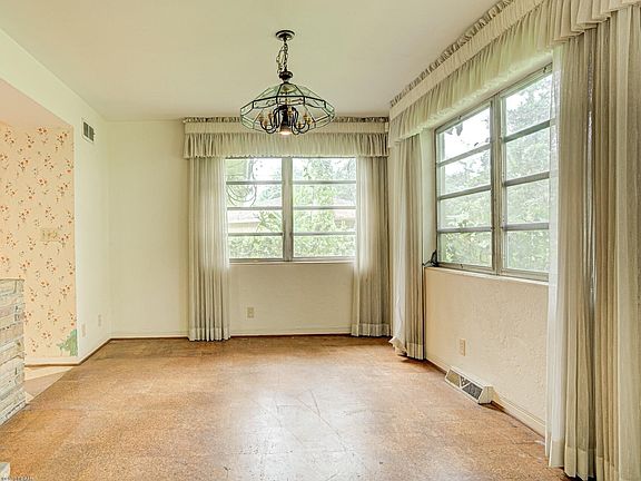 5th image of 1635 Moravia Ave