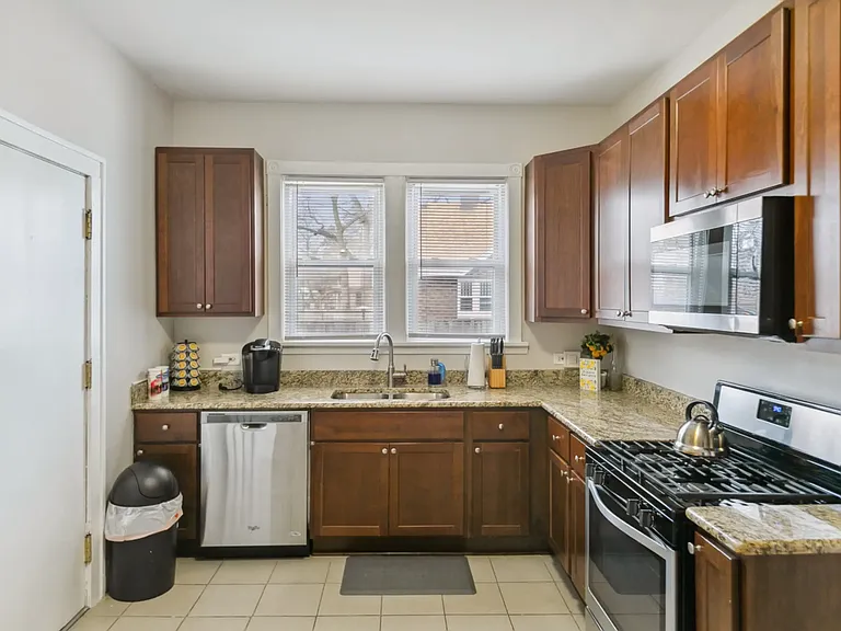 311 W Park Ave — Photo 6