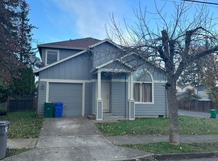 15745 SE Alder St, Portland, OR 97233