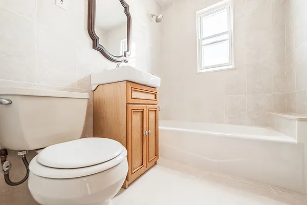 Rented by Nest Seekers International | media 33