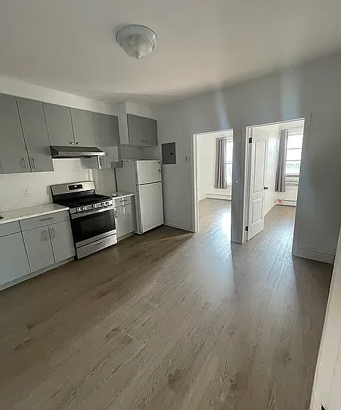 23-80 35th St #2 — Photo 7