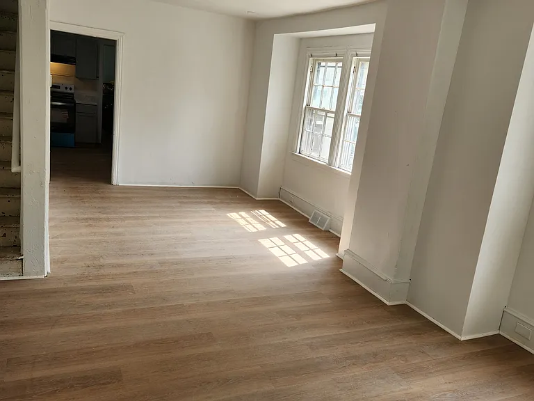 1810 Olive St — Photo 10