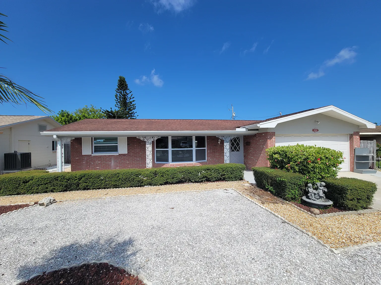 4 bed, 1654 sqft, $3,495 — Photo 2