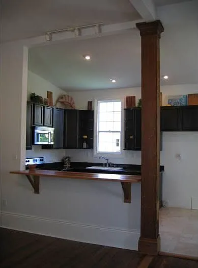 2 bed, 1350 sqft, $2,100 — Photo 2