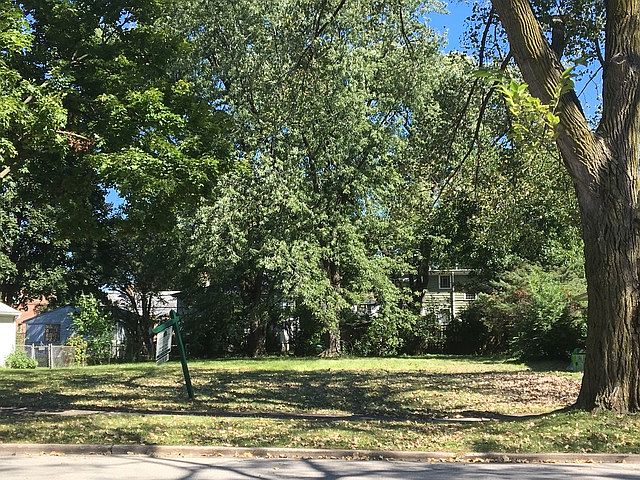 1st image of 939 S Ashland Ave