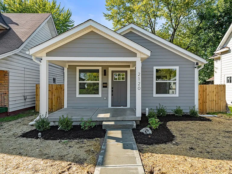 2120 N Harding St — Photo 13