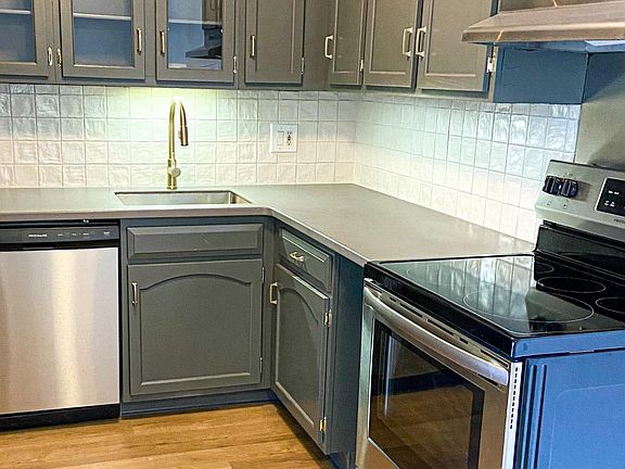 2nd image of 330 Shore Dr APT B-20